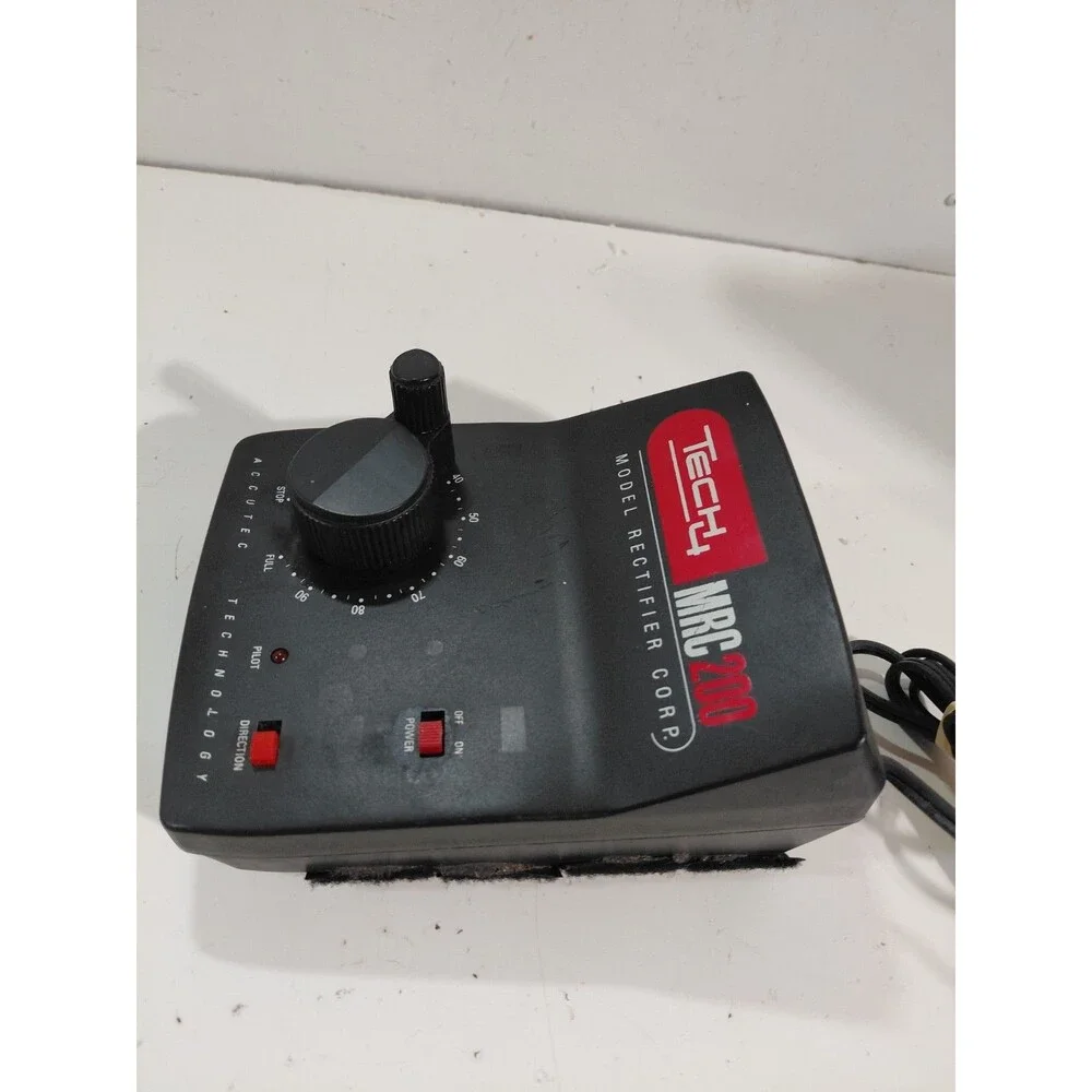 MRC 200 Tech 4 AC/DC HO Scale Model Railroad Electric Train Transformer